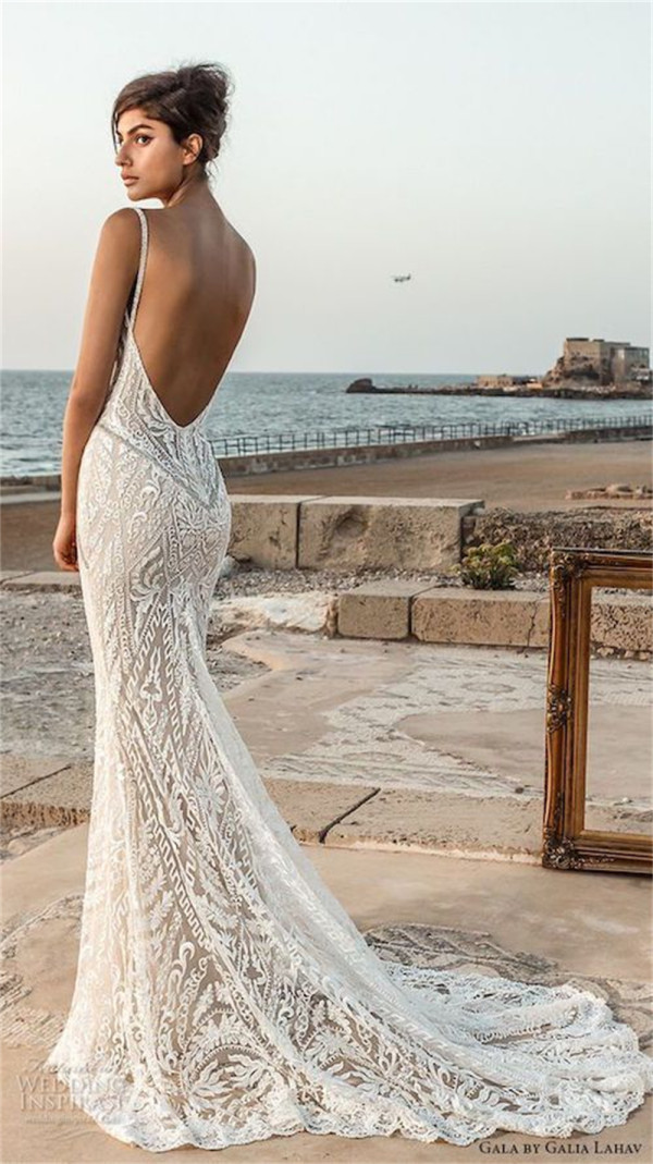 Sexy Backless Wedding Dresses with Long Tail 