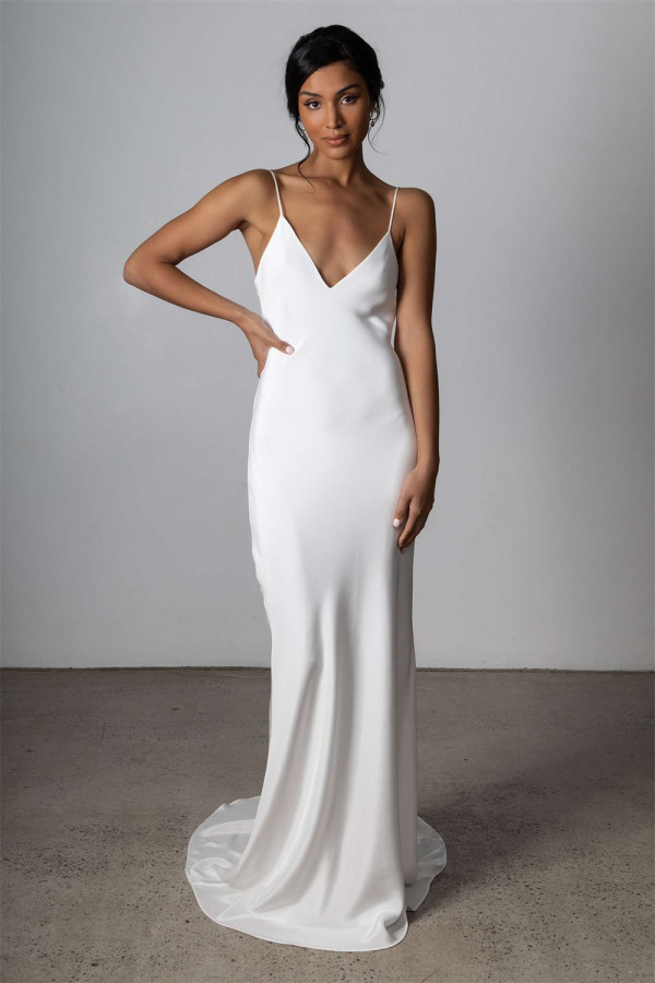 Elegant Slip Bridal Dresses with V-Neck