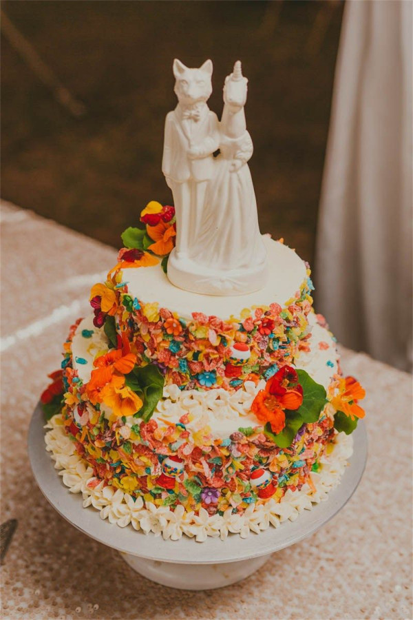 Unique and Fun Wedding Cake Ideas