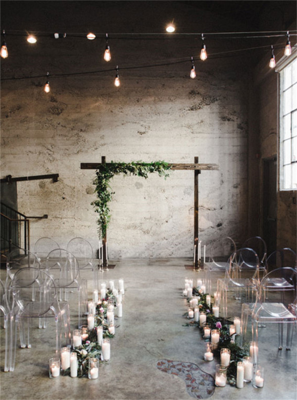Simple Wedding Decorations with Candles