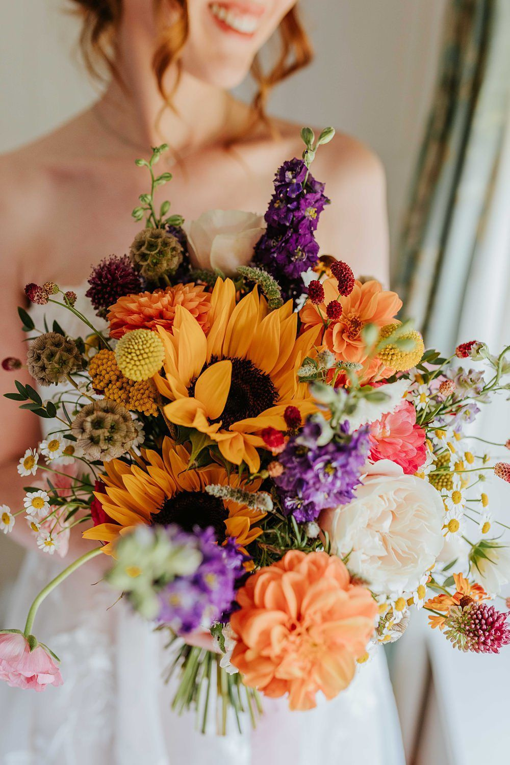 Bright Wedding Bouquets with Sunflowers