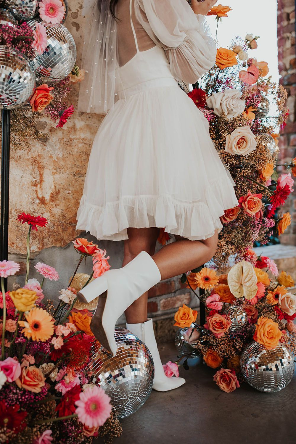Bohemian Bridal Dress for Retro Wedding Ideas