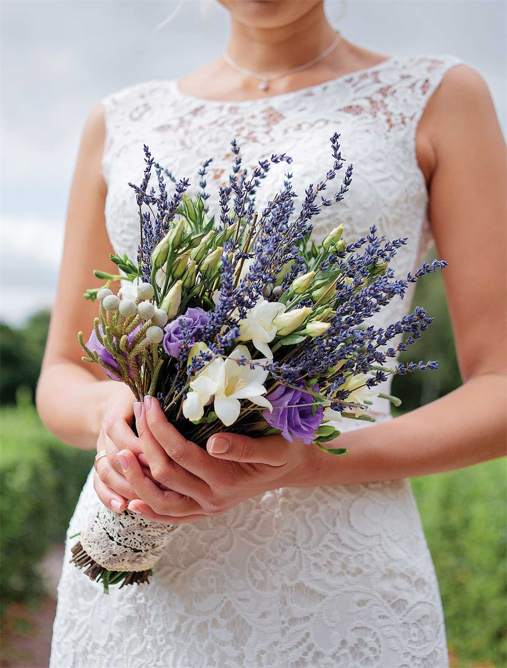 Timeless Spring Wedding Bouquets With Lavender