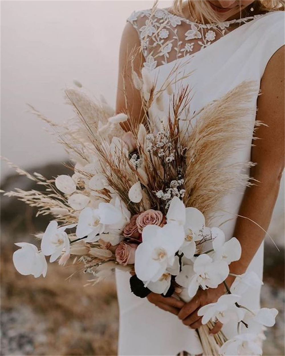 Country Wedding Bouquets with Wildflowers 