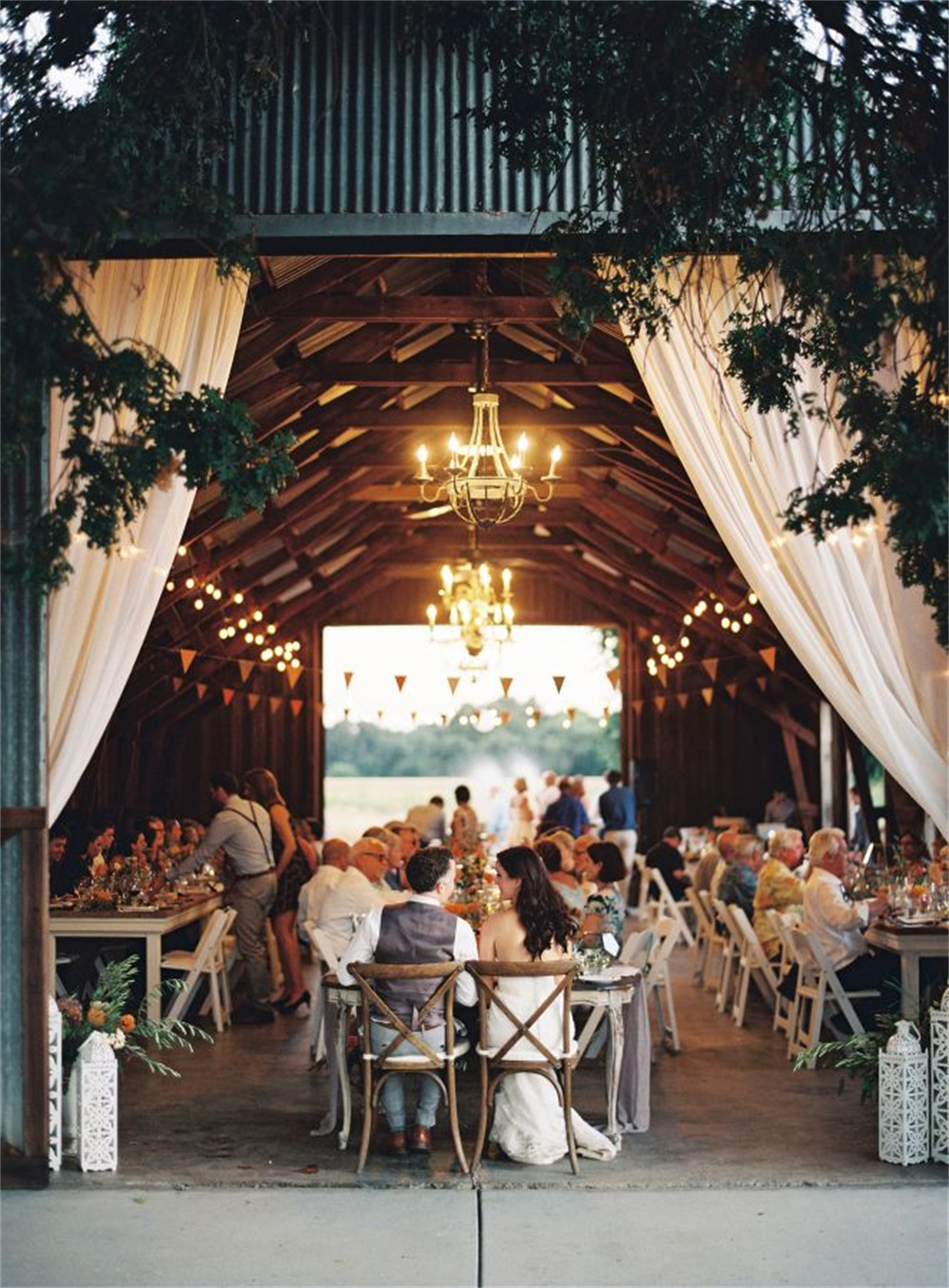 Inviting Barn Wedding Reception for a Country Wedding