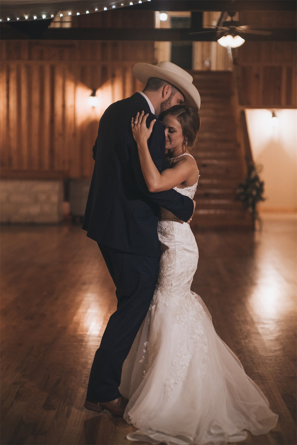 Romantic Wedding Dance for Country Wedding