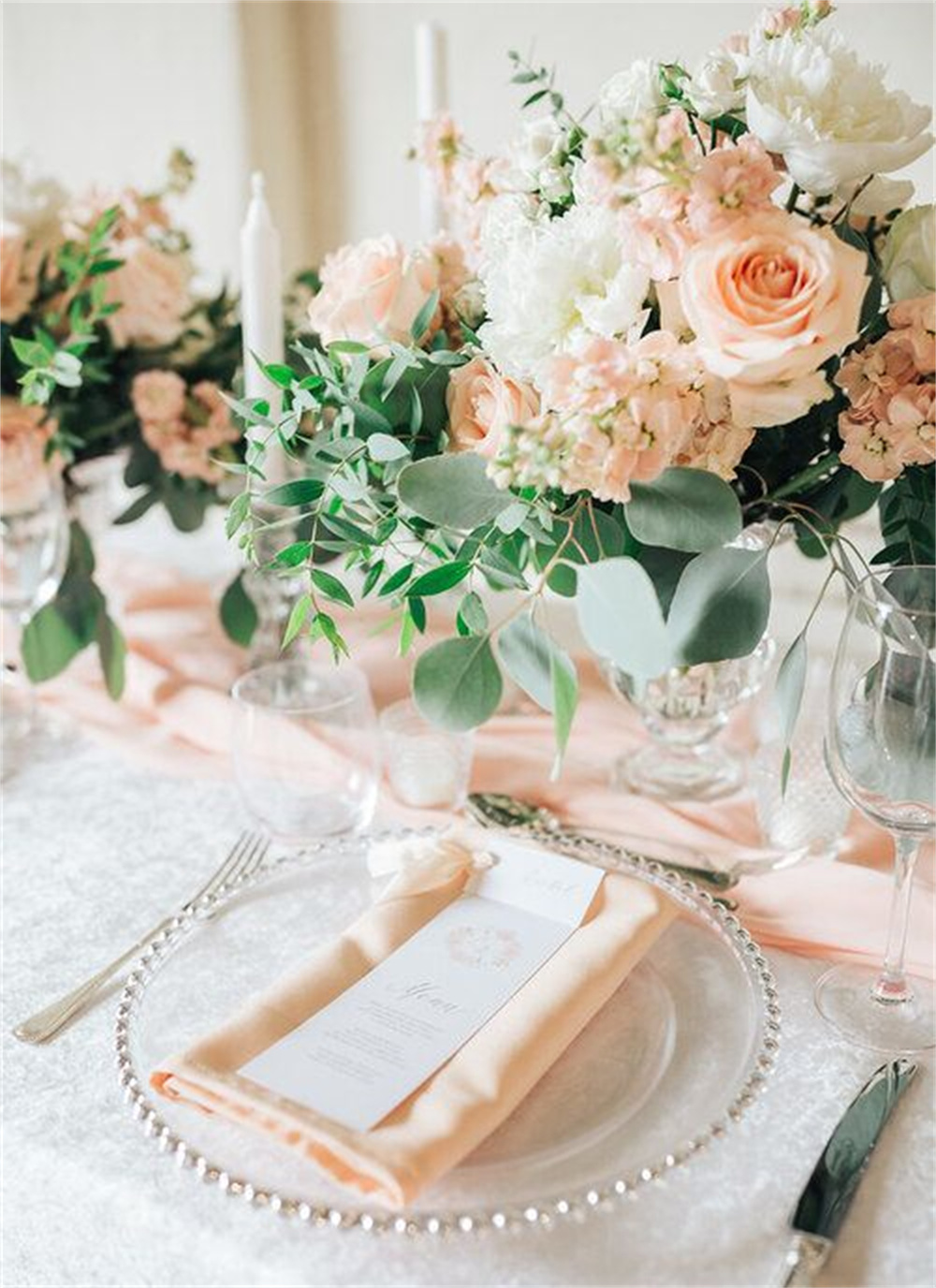 Elegant Peach Wedding Table Decoration Ideas